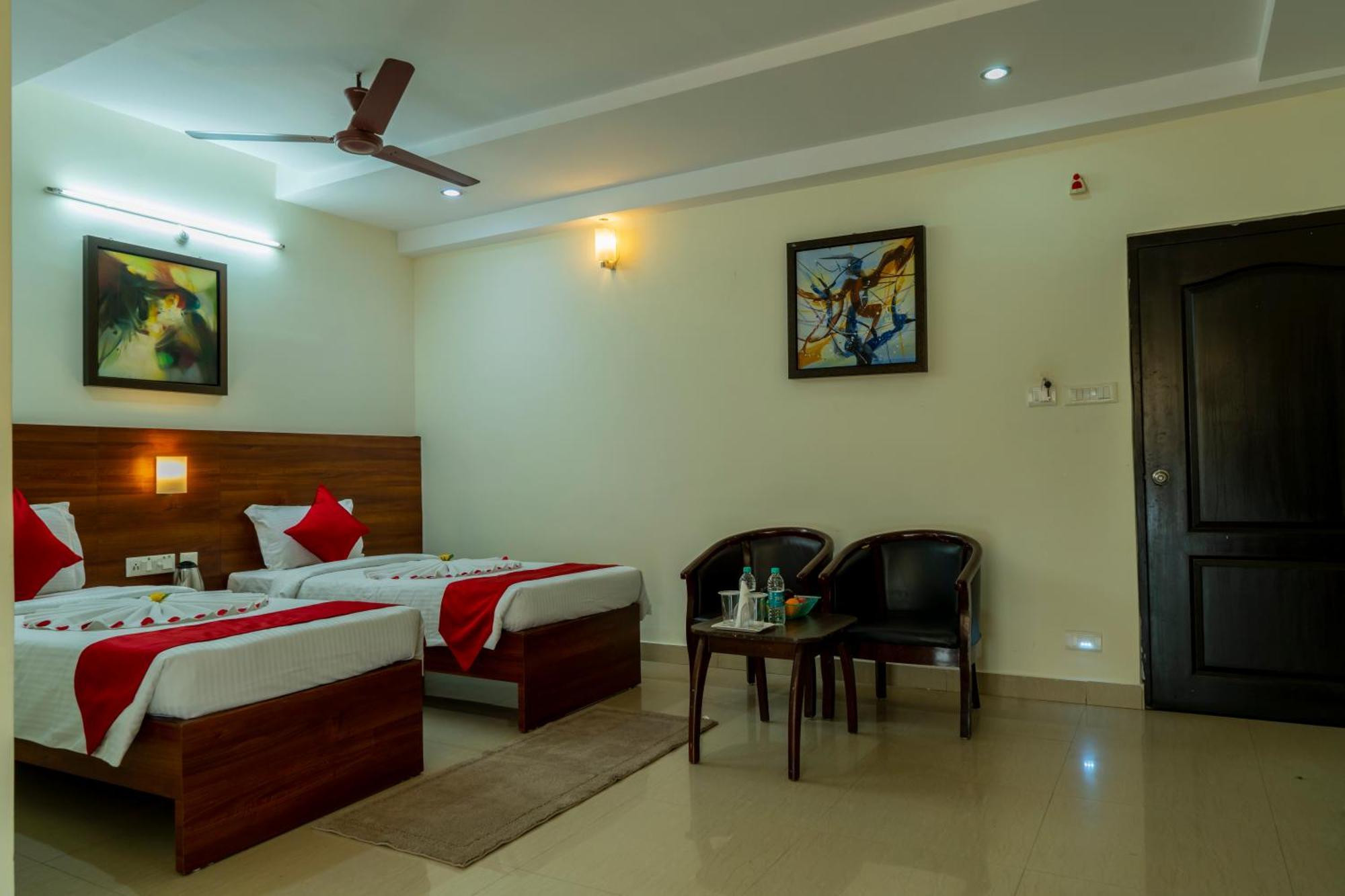 Hotel Krrish Inn - Ameerpet, Haïdarabad Extérieur photo